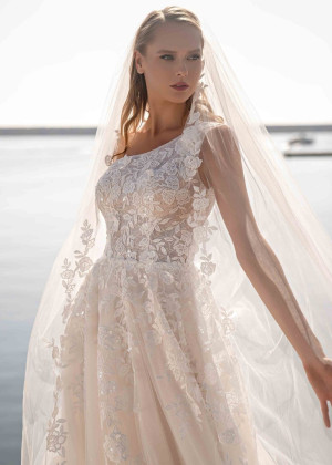 One Shoulder Ivory Lace Tulle Glitter Wedding Dress